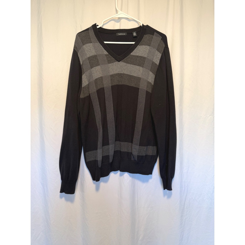Van Heusen V-Neck Sweater Women Size M Black Excellent Plaid Pattern Long Sleeve